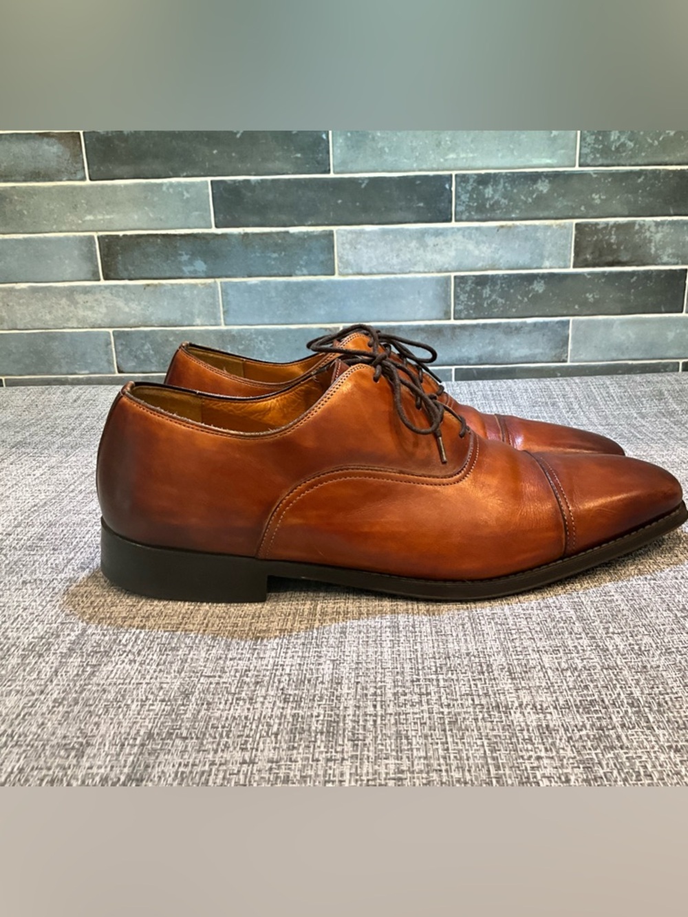 Magnanni Men's Handcrafted Leather Cap-Toe Oxford Dress Shoes In Cognac - Picture 5 of 16
